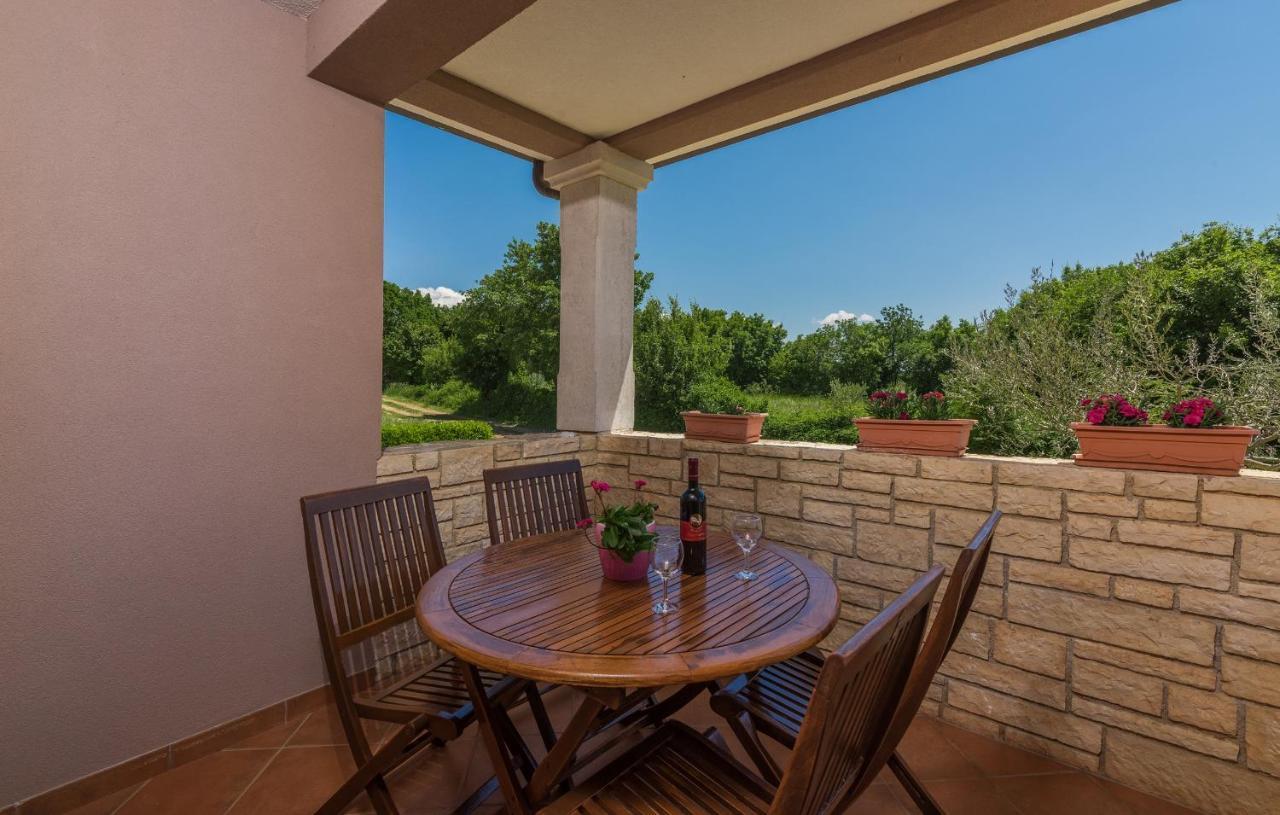 Holiday House Vita Tinjan الغرفة الصورة