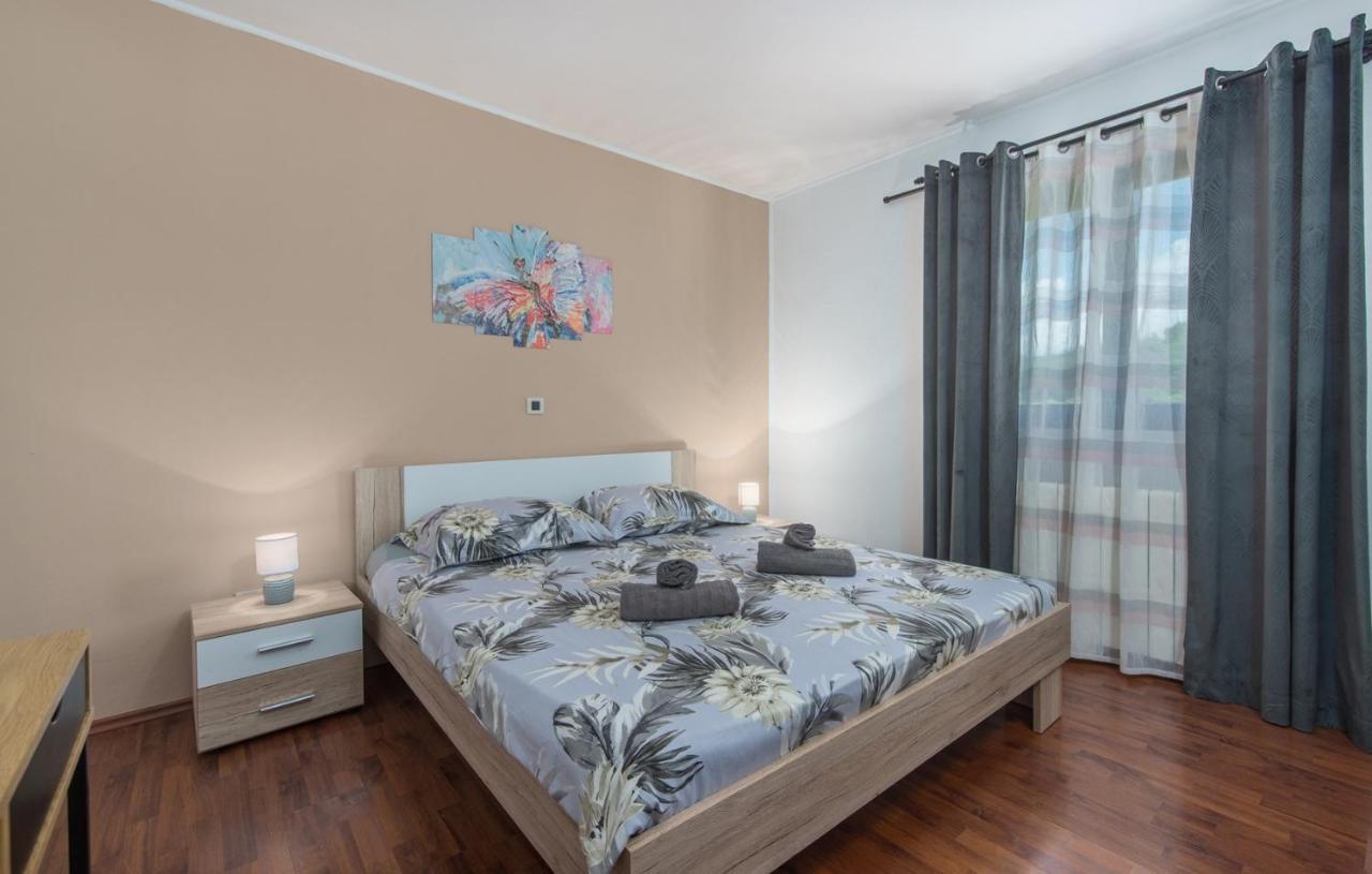 Holiday House Vita Tinjan الغرفة الصورة